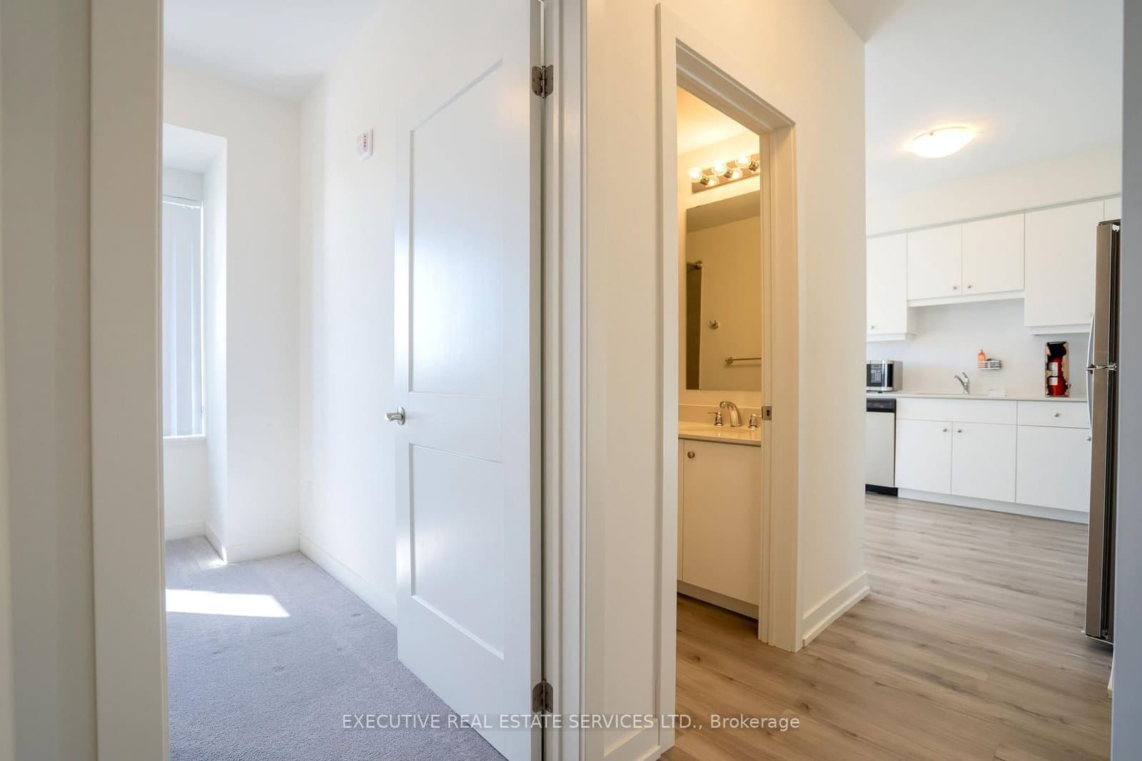 251 Northfield Drive E, Unit 322 thumbnail 14