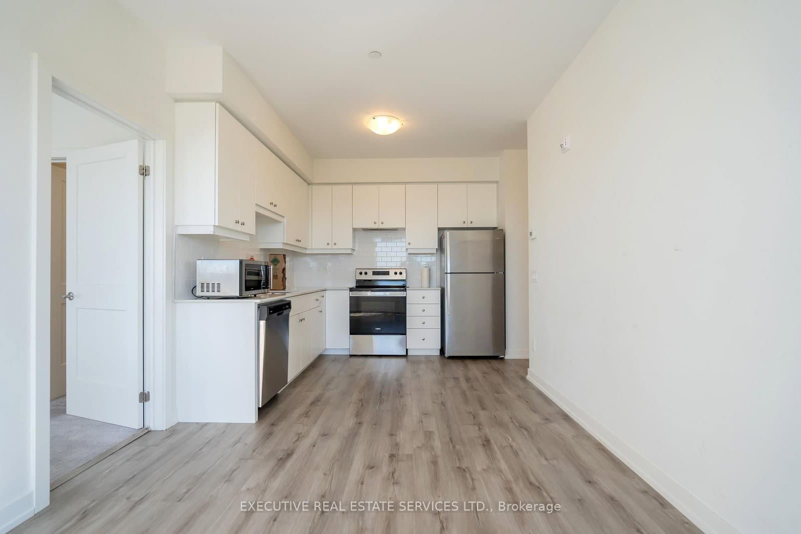 251 Northfield Drive E, Unit 322 thumbnail 20