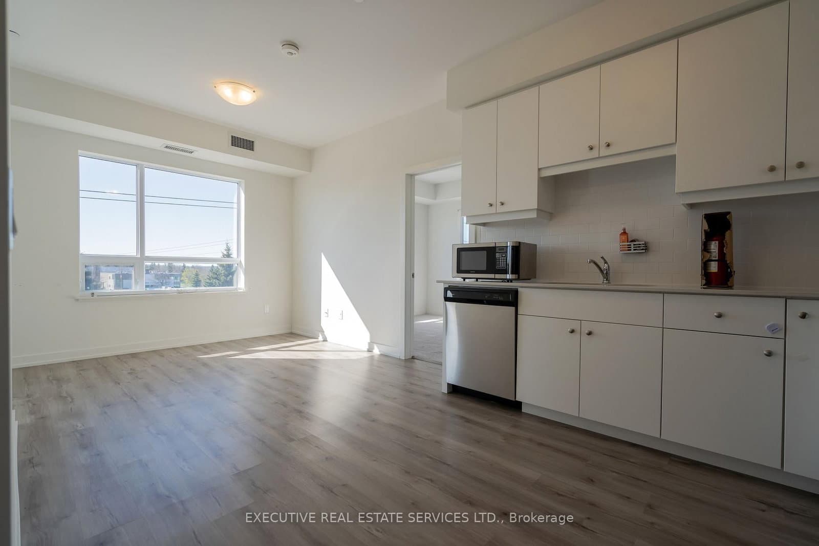 251 Northfield Drive E, Unit 322 thumbnail 21