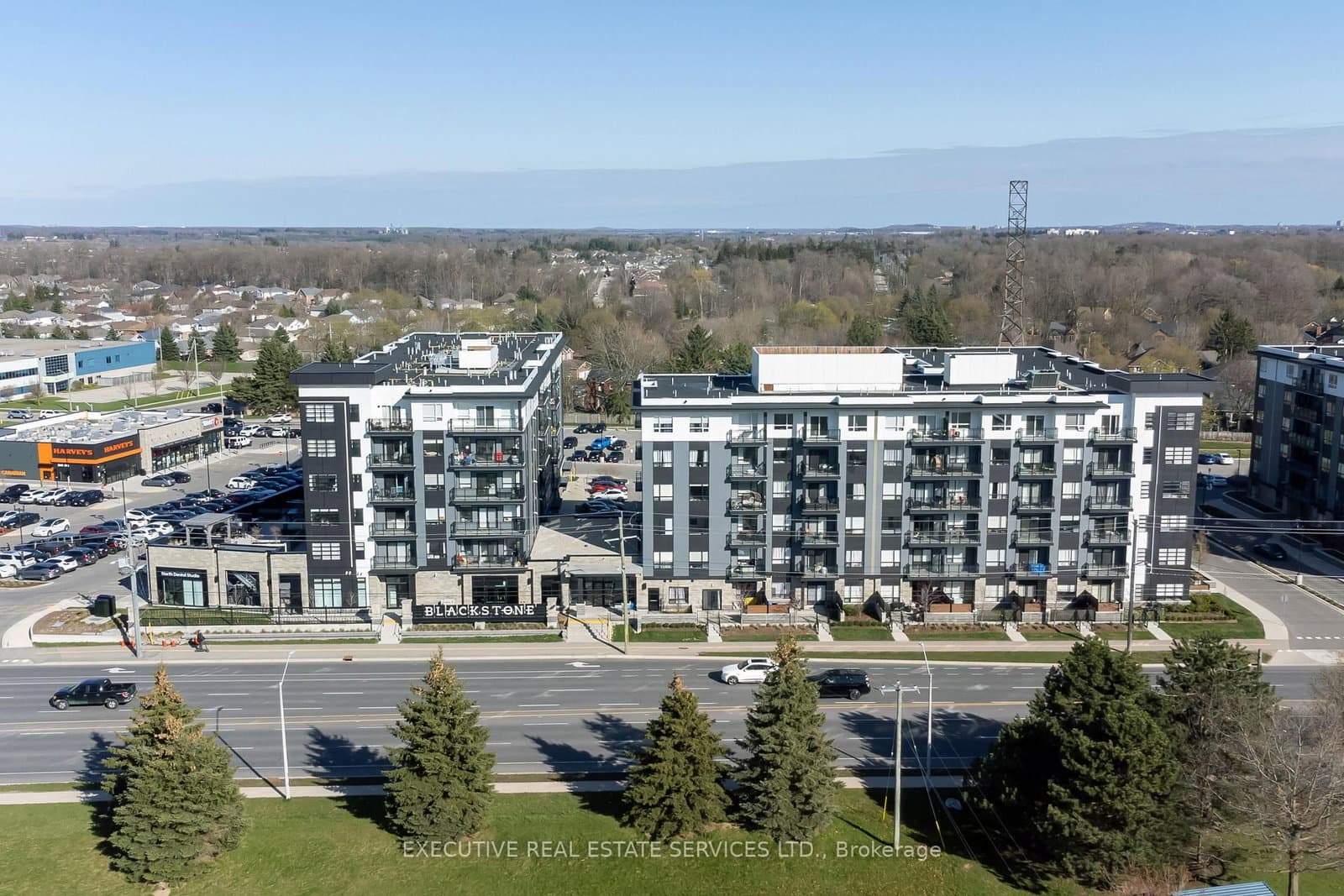 251 Northfield Drive E, Unit 322 thumbnail 3