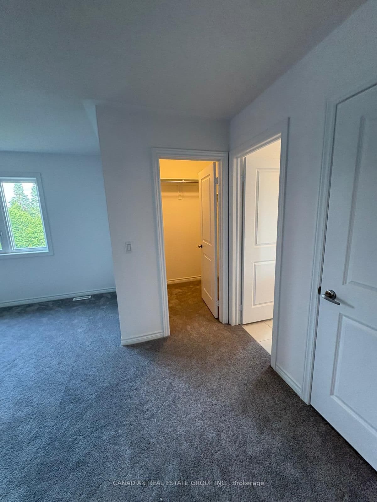 3 Doc Lougheed Avenue thumbnail 12