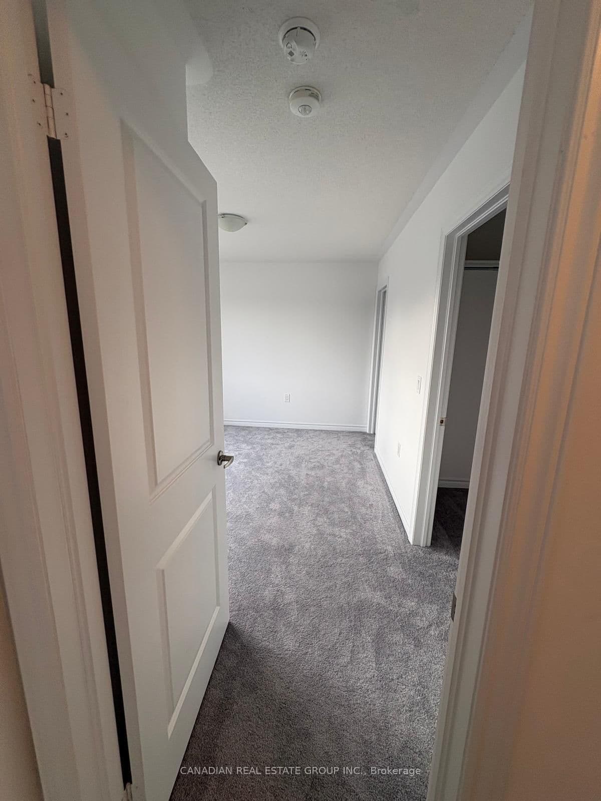 3 Doc Lougheed Avenue thumbnail 23