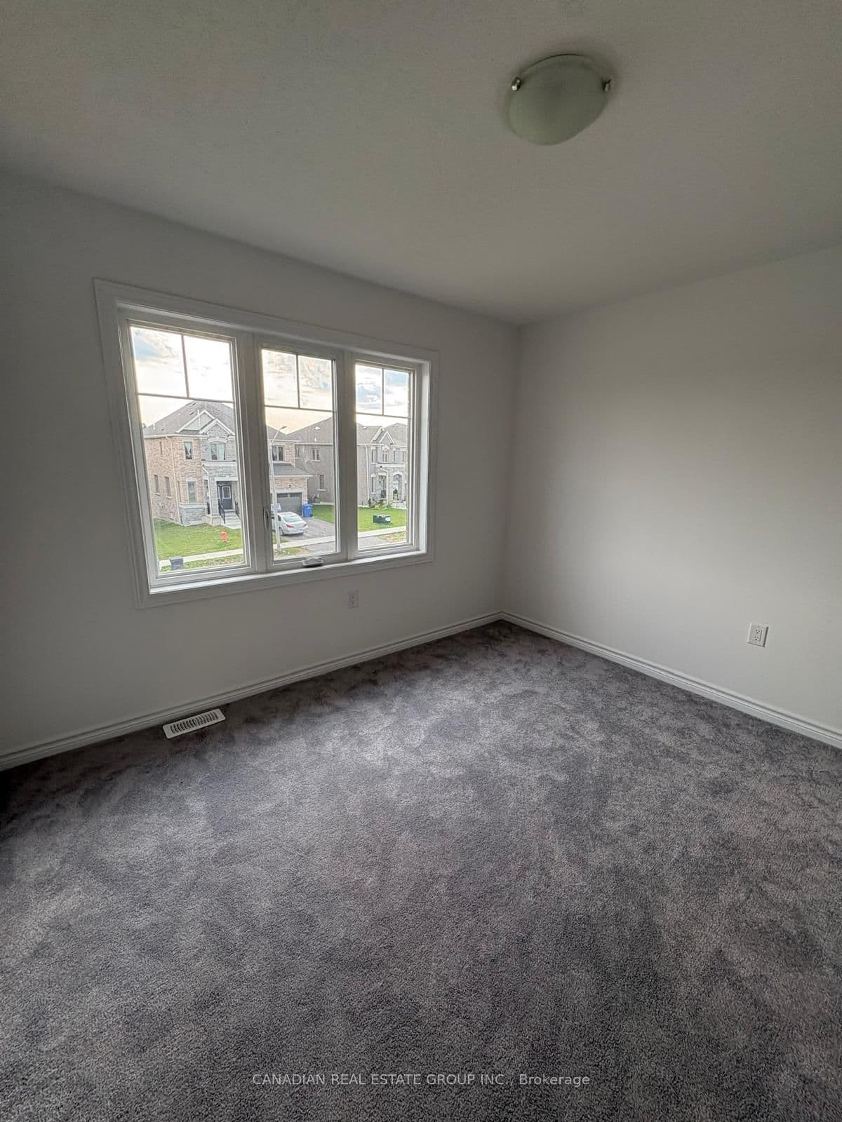 3 Doc Lougheed Avenue thumbnail 25
