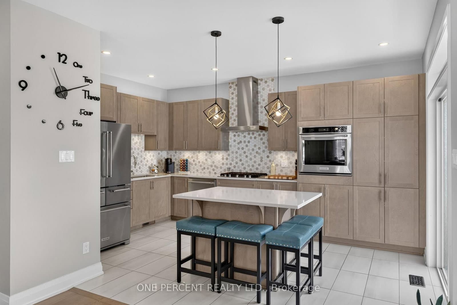 334 Lamarche Avenue thumbnail 17