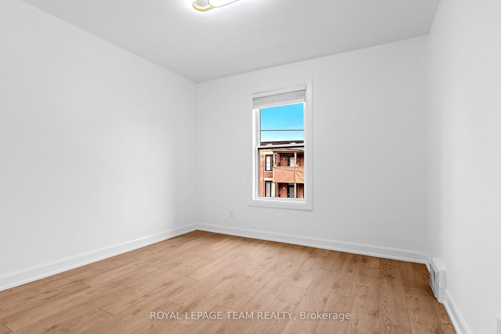 52 Lees Avenue, Unit 2 thumbnail 10