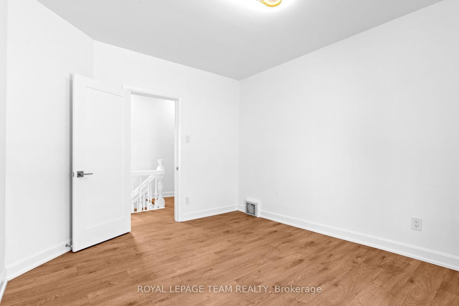 52 Lees Avenue, Unit 2 thumbnail 15