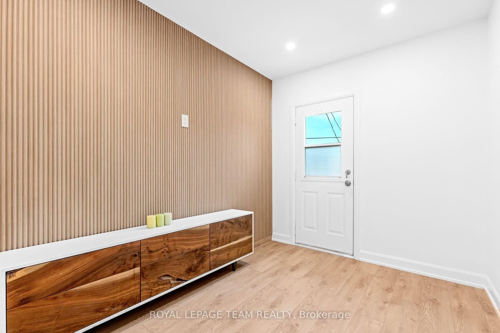 52 Lees Avenue, Unit 2 thumbnail 5