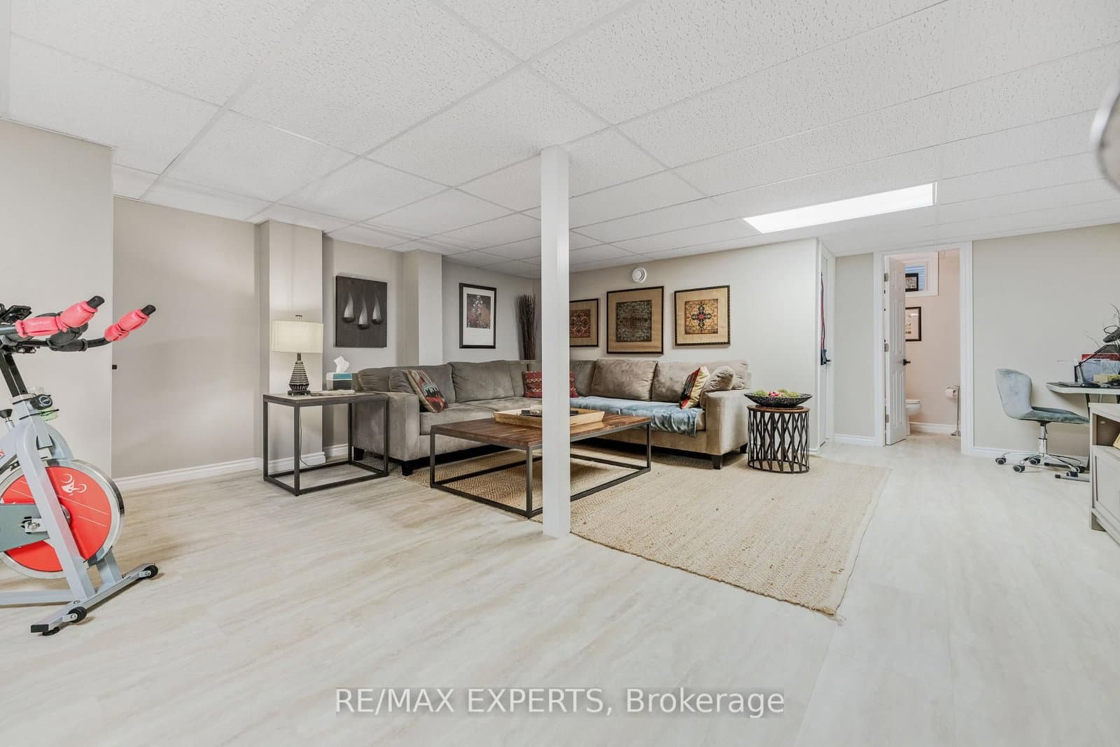 608 Simcoe Street, Unit 19 thumbnail 22