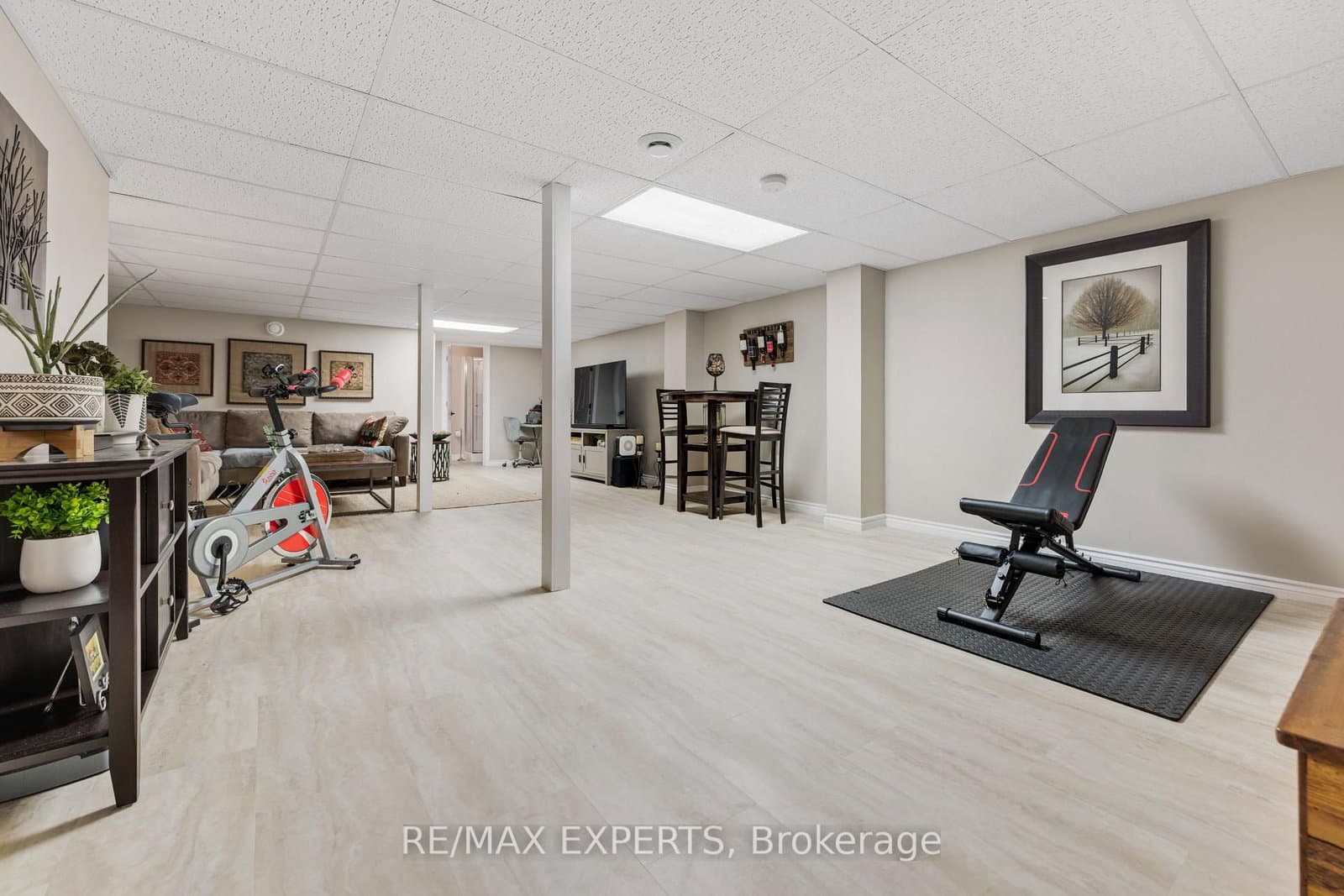 608 Simcoe Street, Unit 19 thumbnail 23