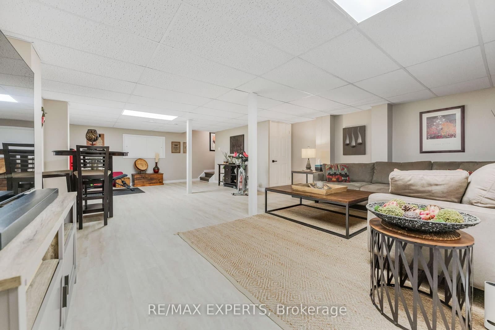 608 Simcoe Street, Unit 19 thumbnail 26