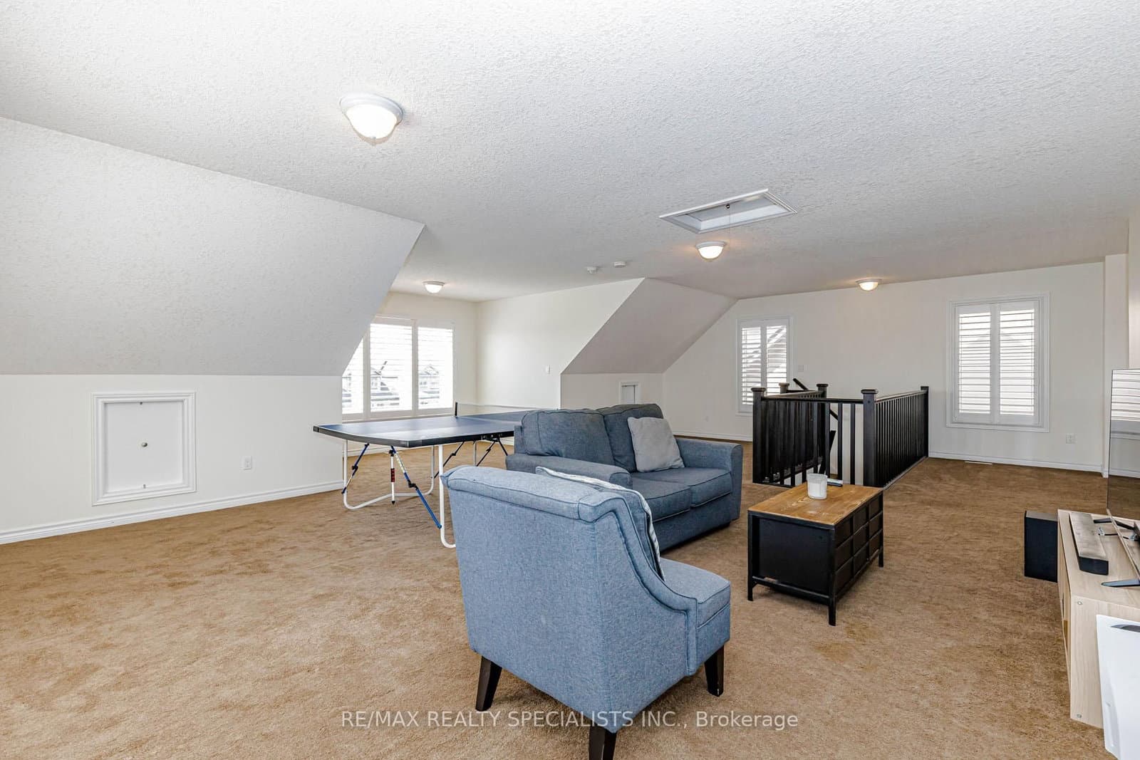 117 Norma Crescent, Unit Main & Upper thumbnail 32