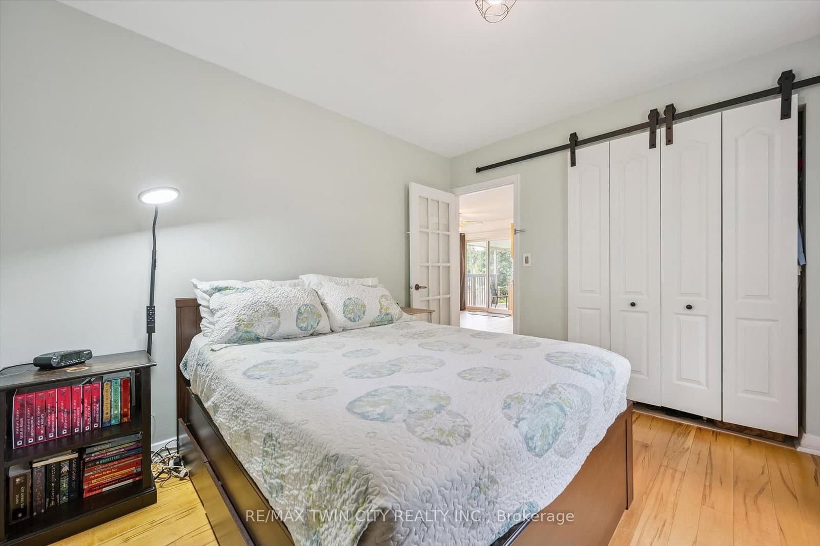 129 Florence Avenue thumbnail 24
