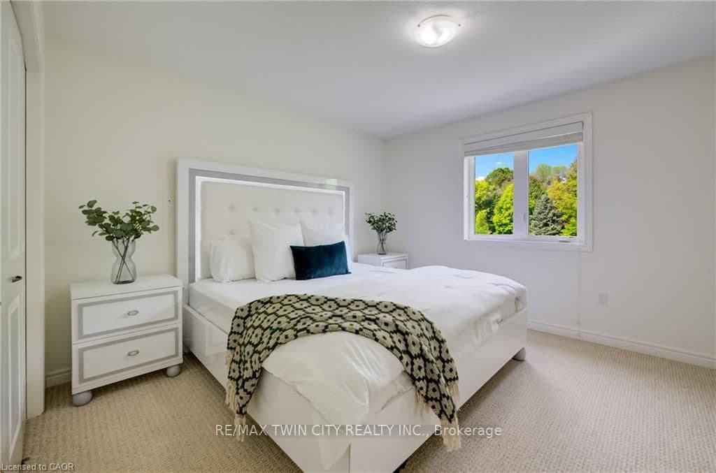 58 MARSHALL Drive thumbnail 23