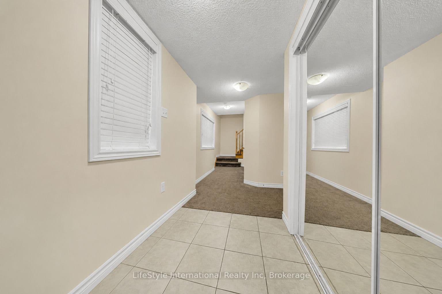 88 Decorso Drive, Unit 87 thumbnail 2