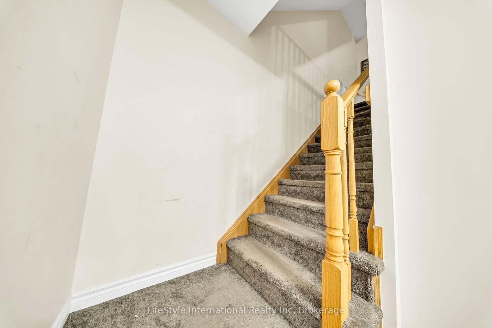 88 Decorso Drive, Unit 87 thumbnail 3
