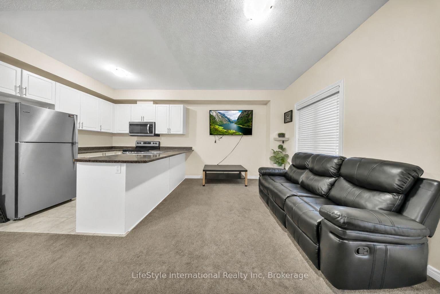 88 Decorso Drive, Unit 87 thumbnail 5