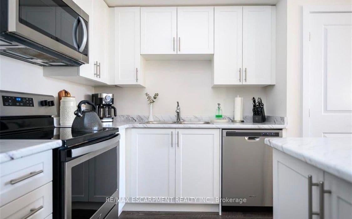 261 SKINNER Road, Unit 14 thumbnail 4
