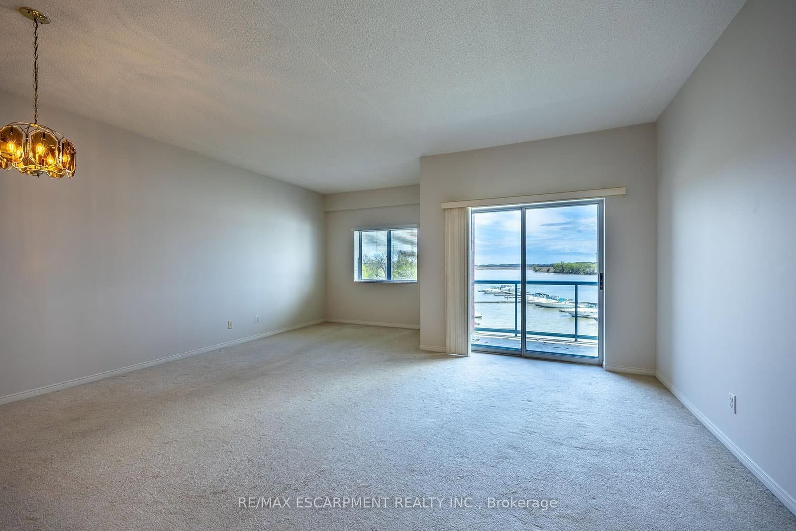 210 Main Street E, Unit 309 thumbnail 11