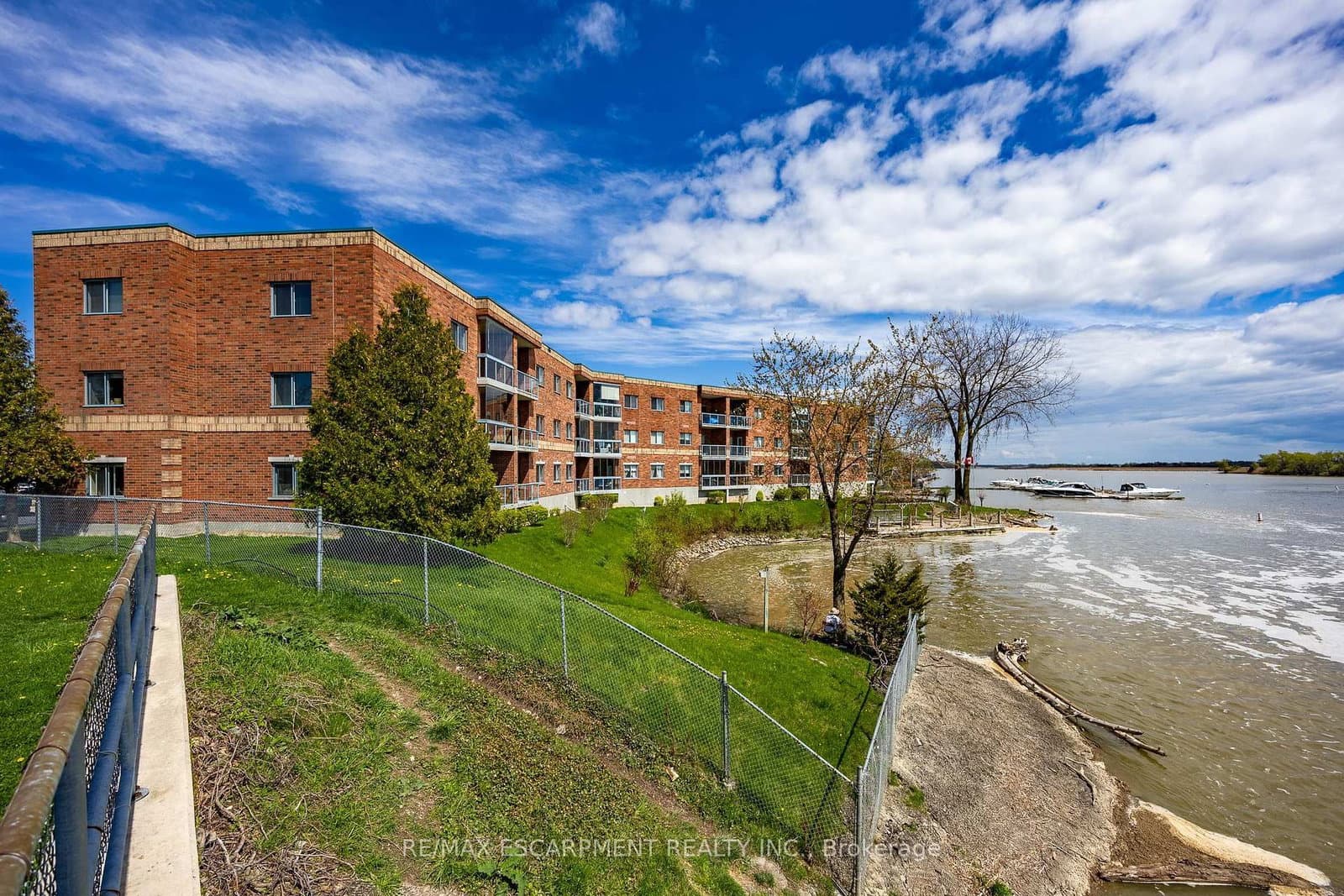 210 Main Street E, Unit 309 thumbnail 30