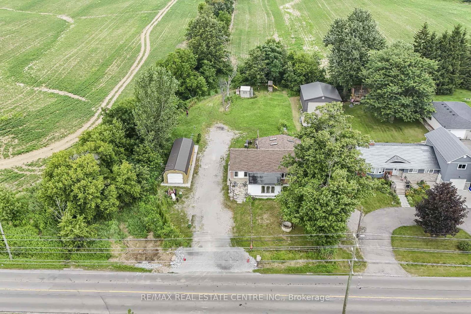 7332 E Twenty Road E thumbnail 2