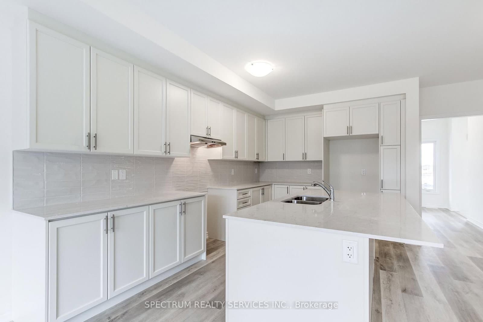 27 Strickland Avenue thumbnail 19