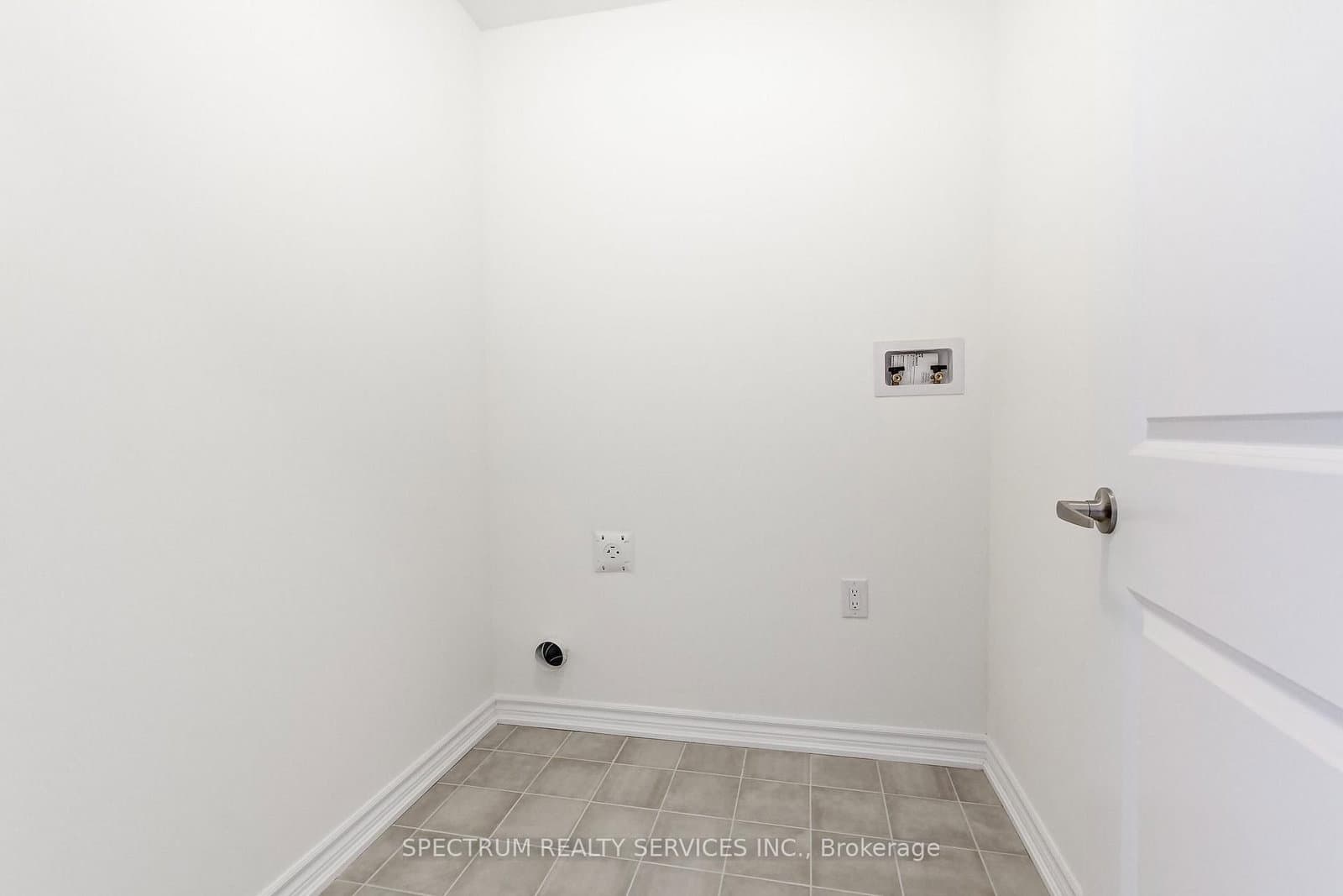 27 Strickland Avenue thumbnail 40