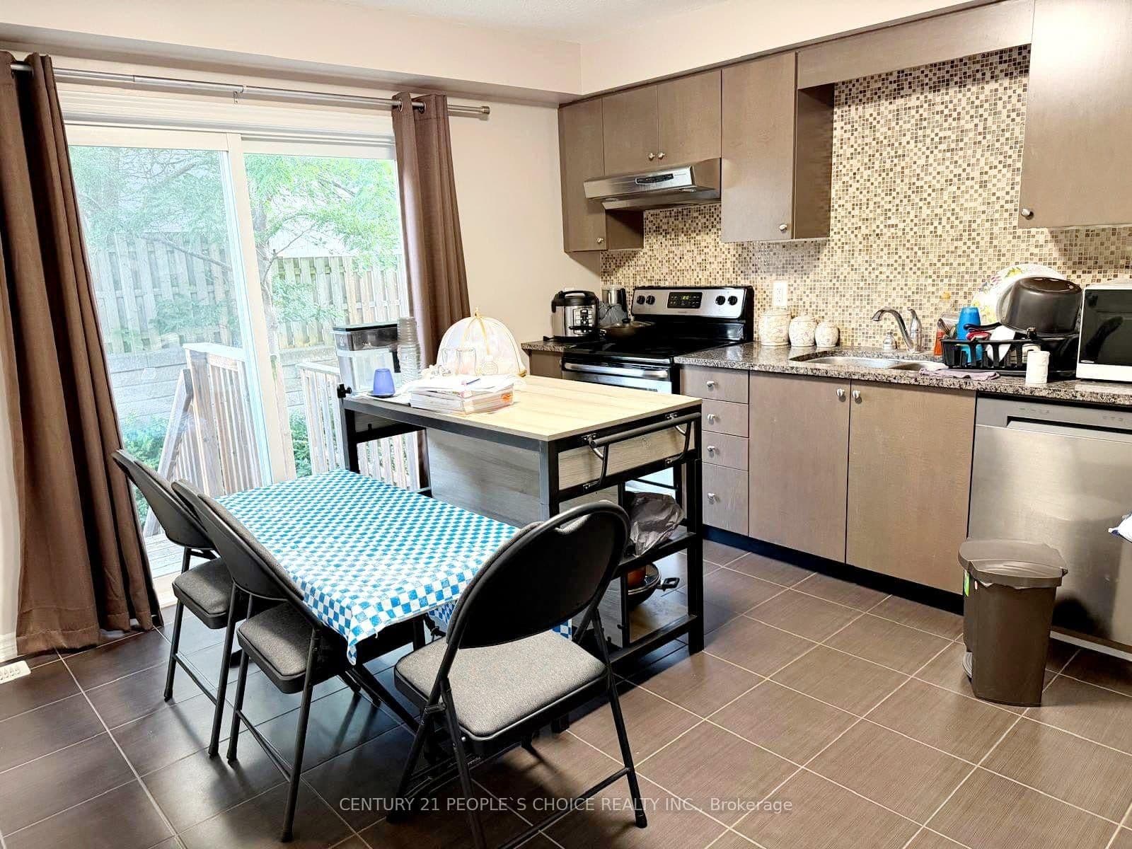 12 Poplar Drive, Unit 1 thumbnail 4