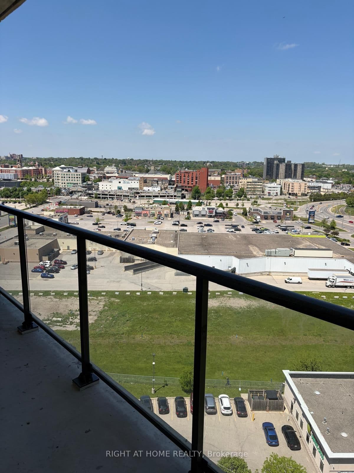 33 Erie Avenue, Unit 1402 thumbnail 10