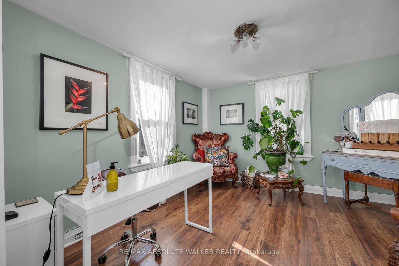383 Danforth Avenue thumbnail 19