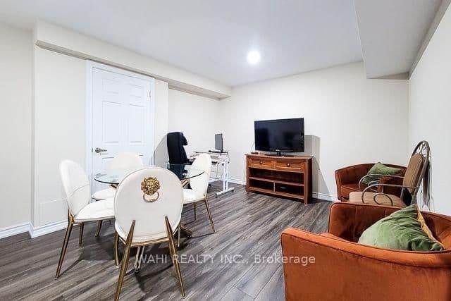 73 Lillian Way thumbnail 21