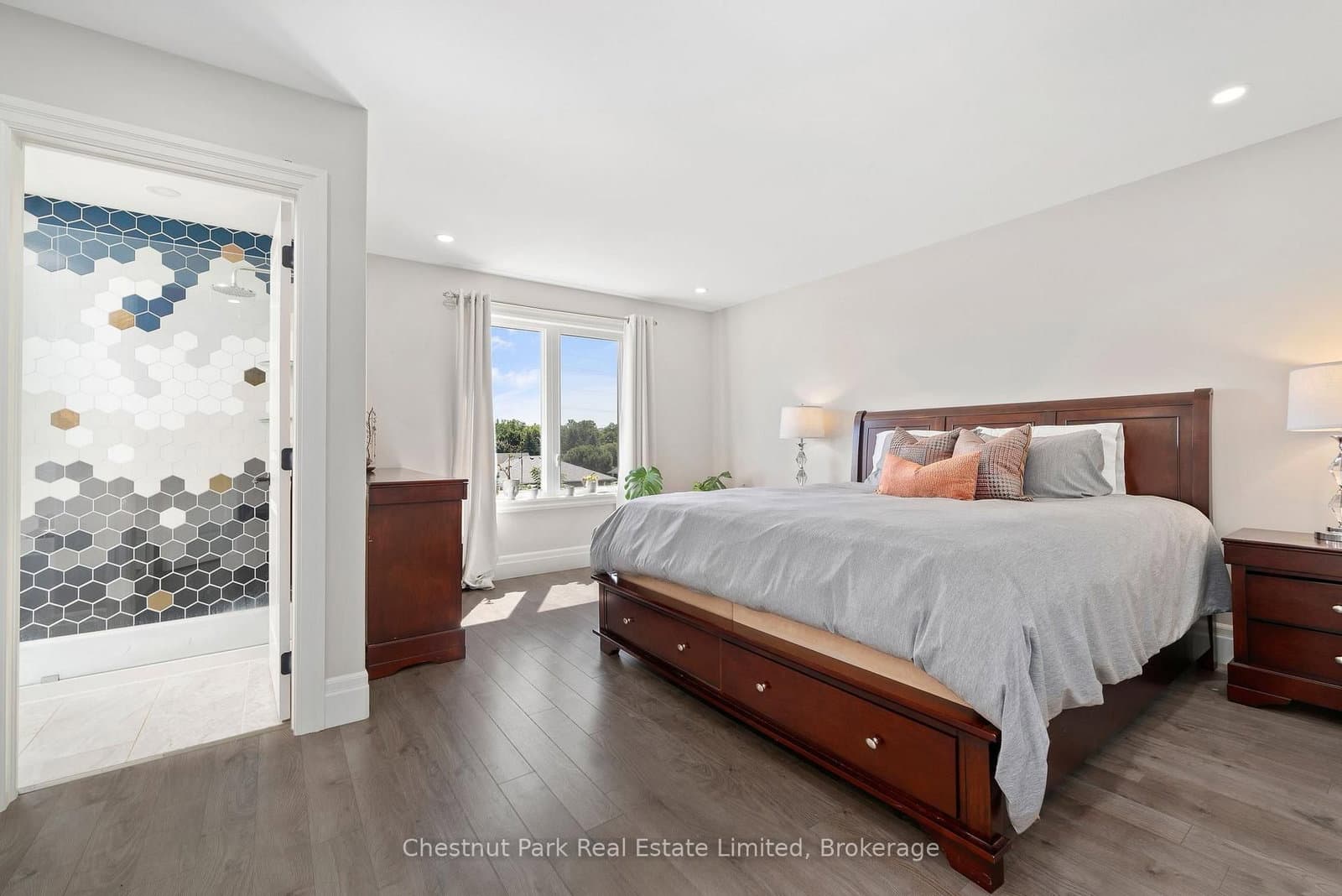 18 Curtis Street thumbnail 19