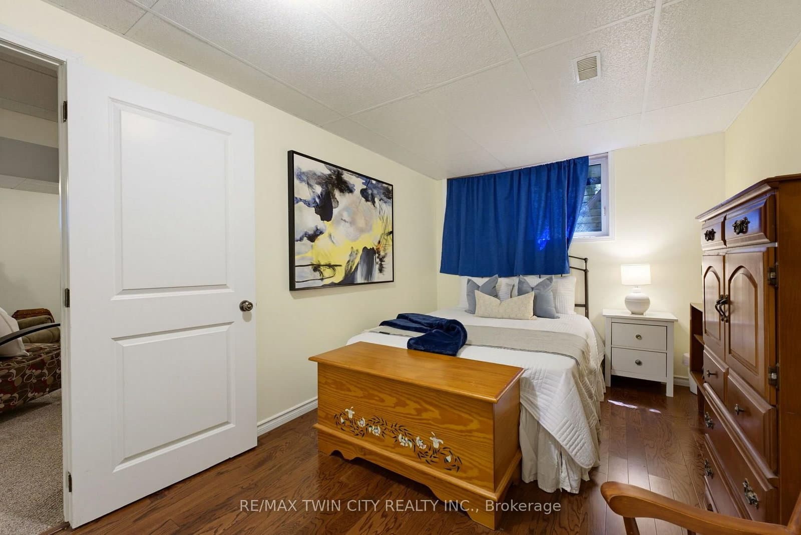 934 Zeller Crescent thumbnail 19