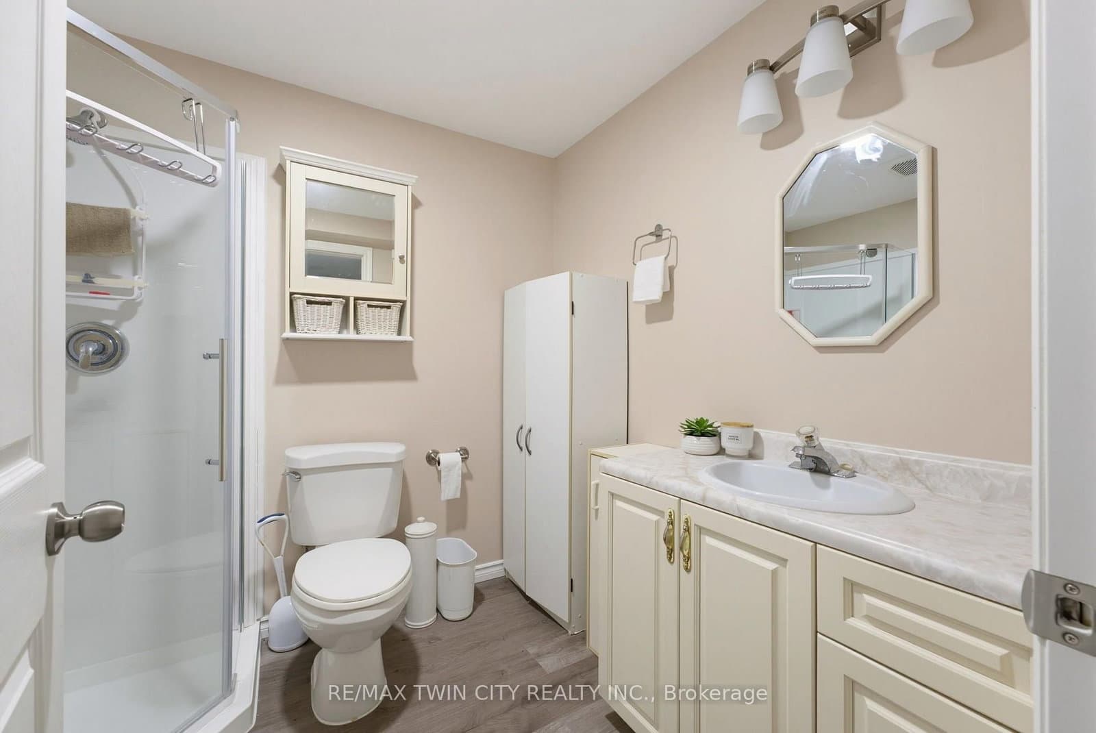 934 Zeller Crescent thumbnail 20