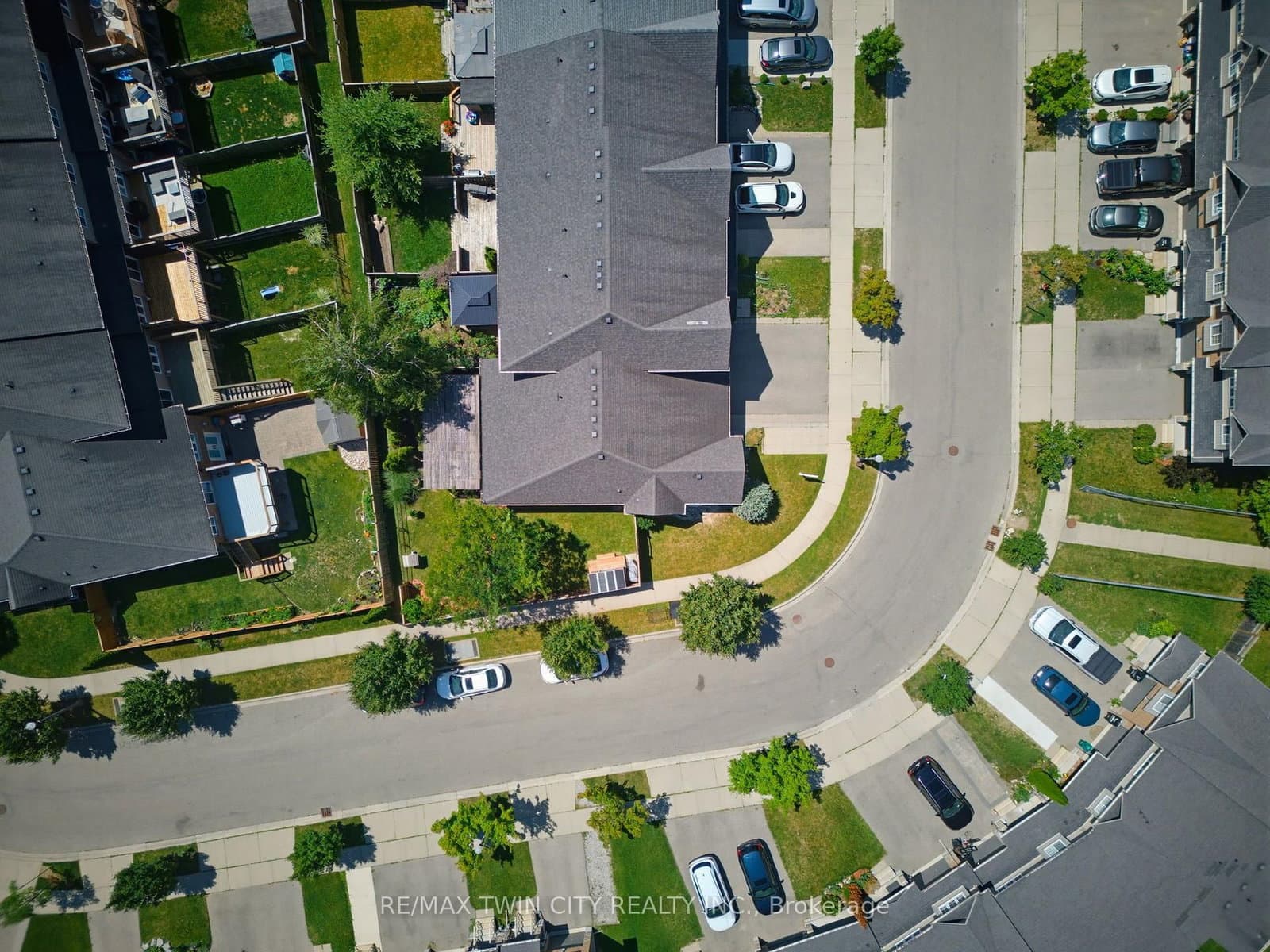 934 Zeller Crescent thumbnail 29