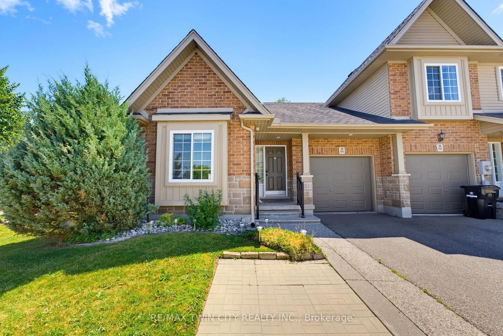 934 Zeller Crescent thumbnail 34