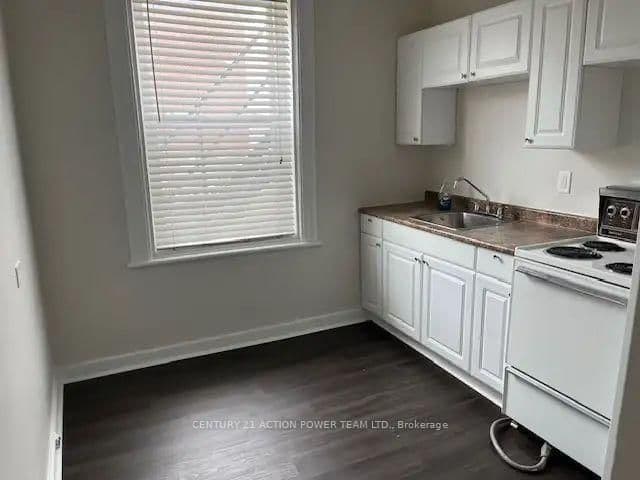 703 Cooper Street, Unit 1 thumbnail 3