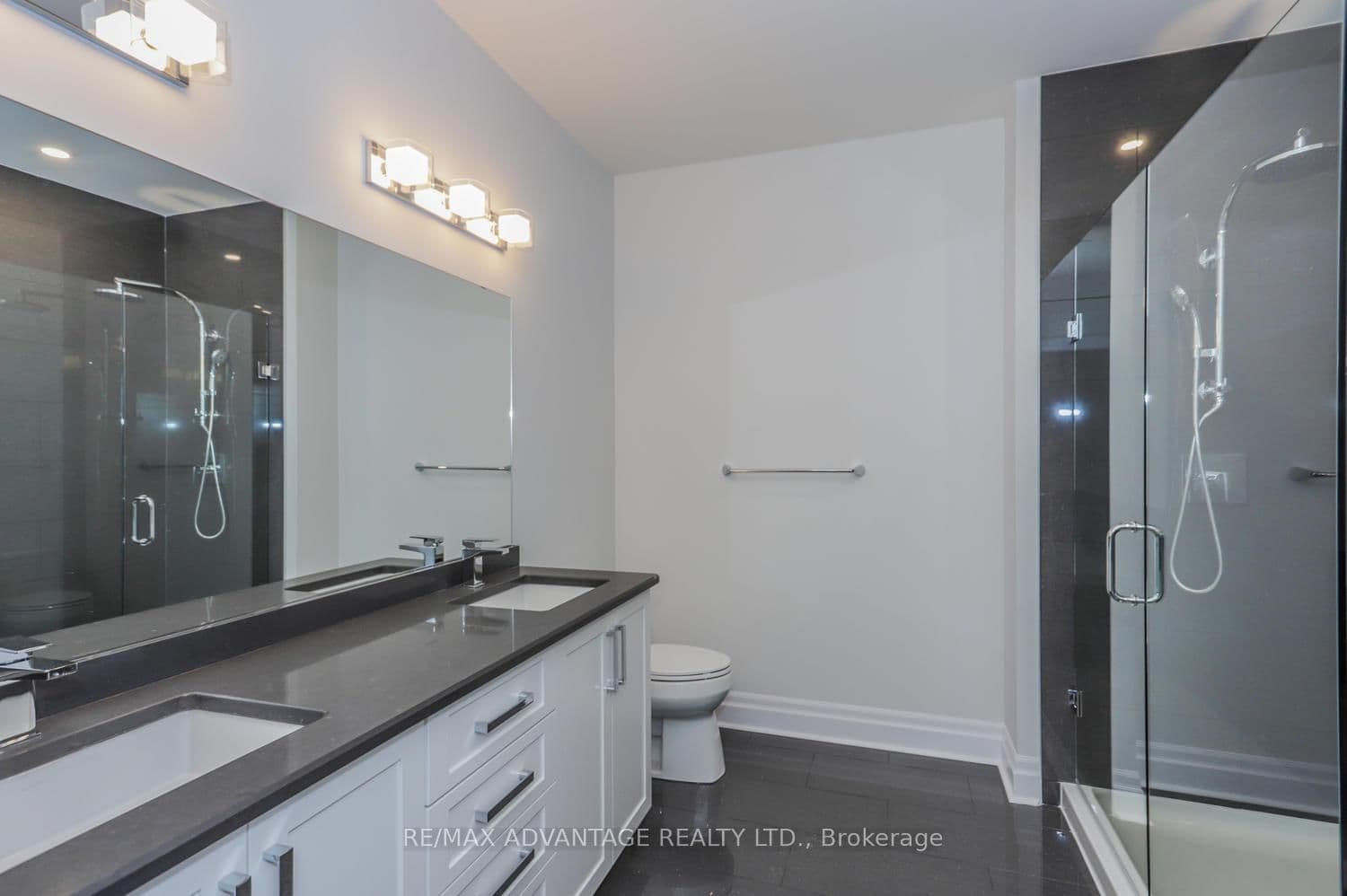 505 Talbot Street, Unit 2701 thumbnail 20