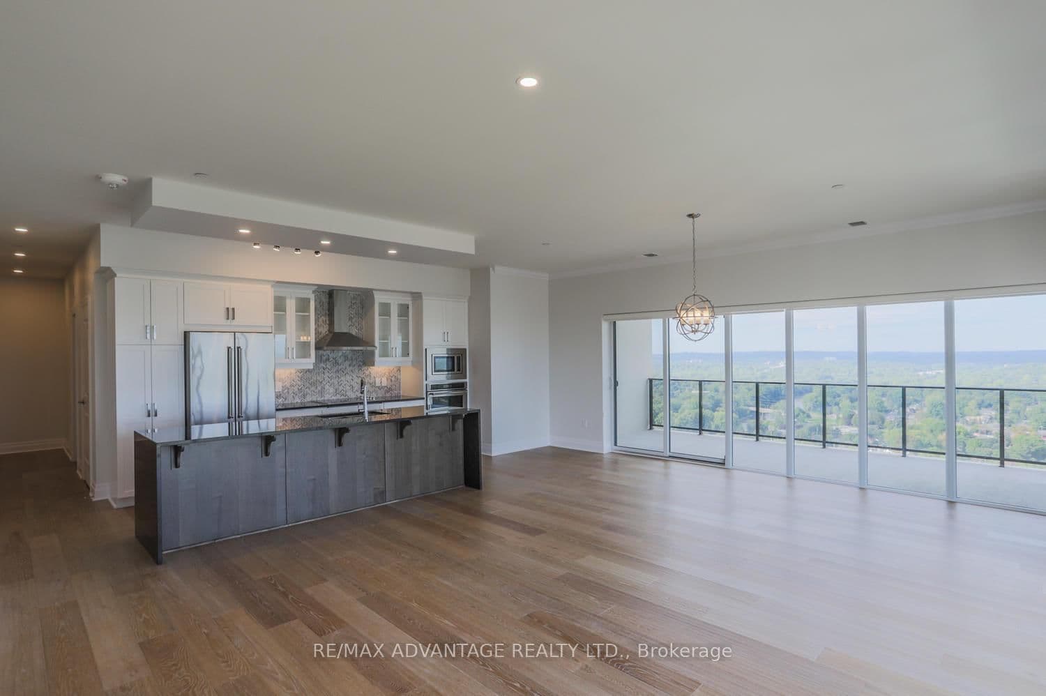 505 Talbot Street, Unit 2701 thumbnail 5