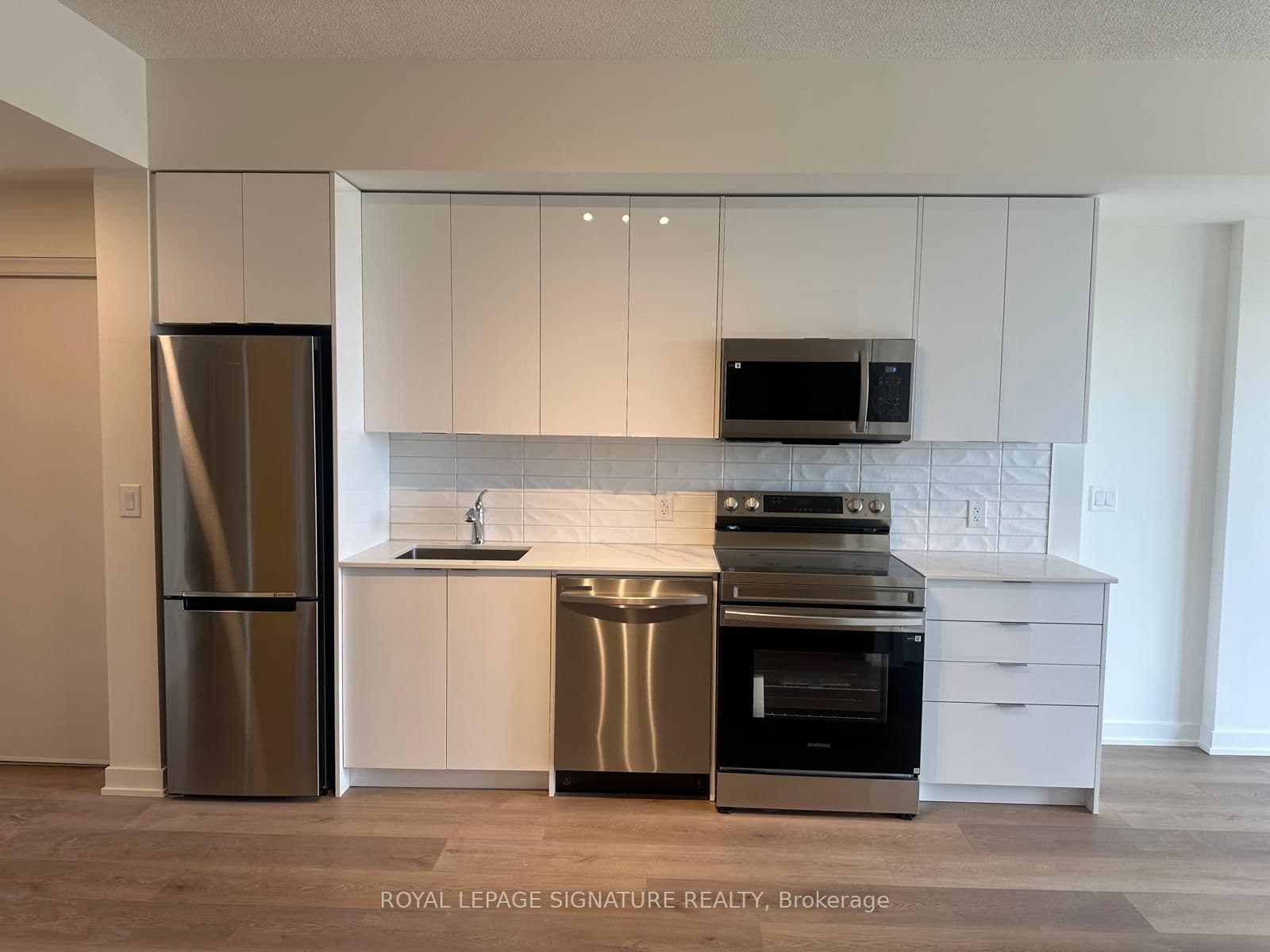33 Erie Avenue, Unit 1304 thumbnail 3