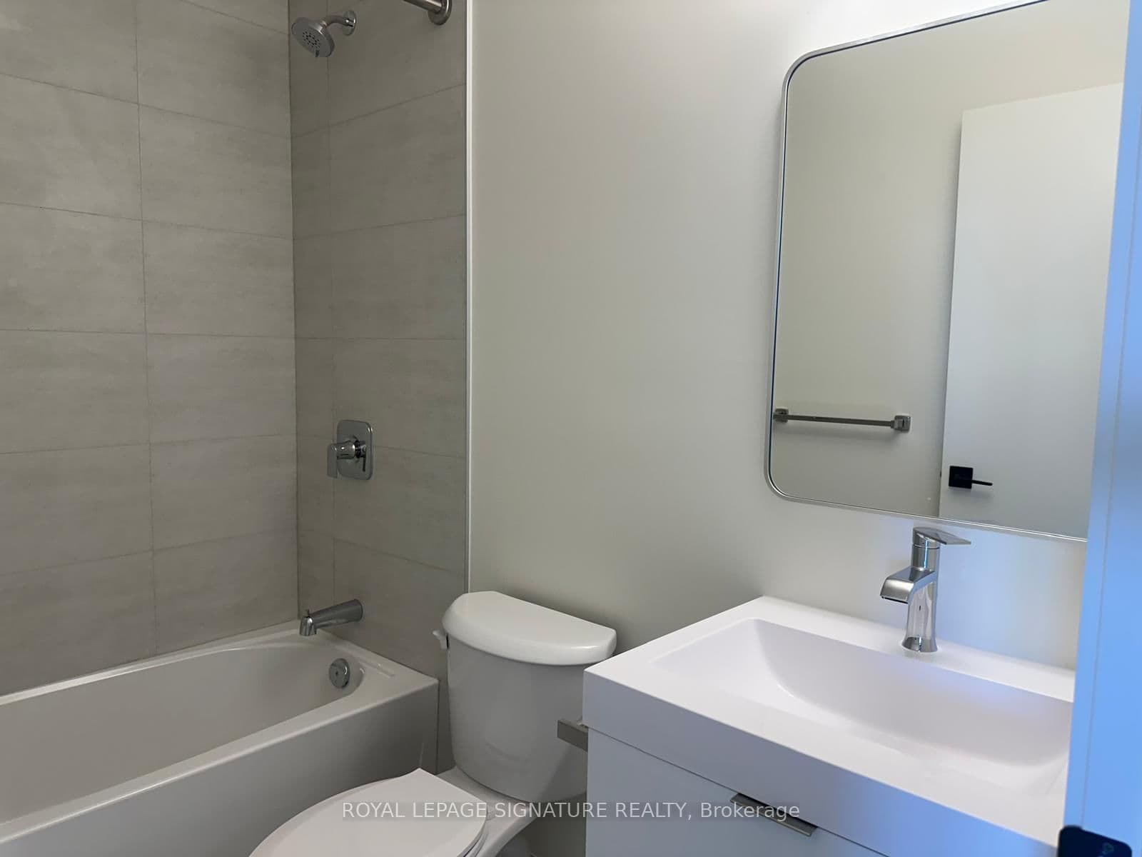 33 Erie Avenue, Unit 1304 thumbnail 9