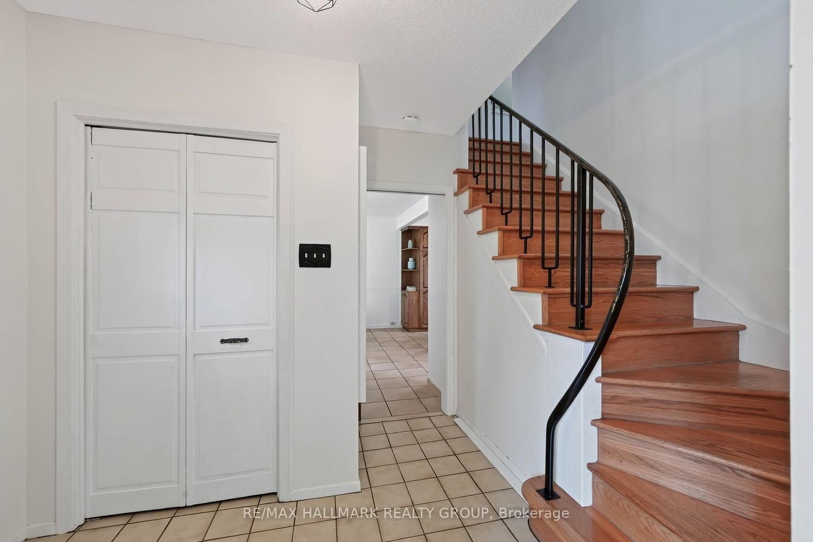 1038 Arnot Road thumbnail 4