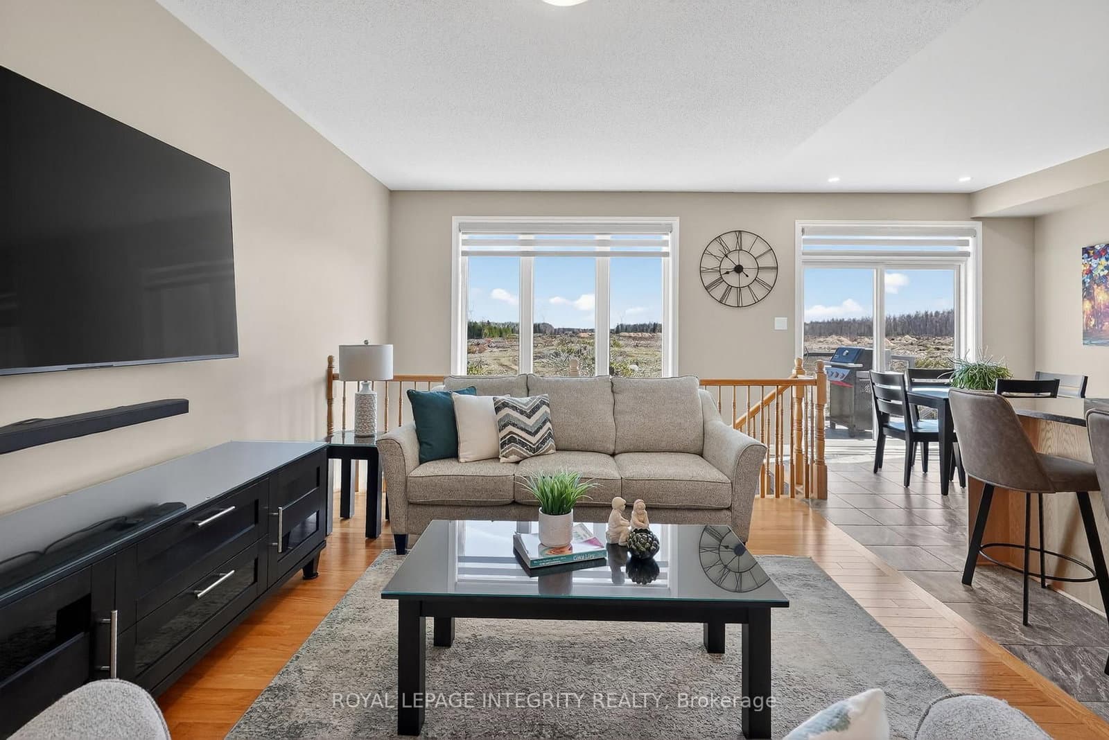 724 Parade Drive thumbnail 11