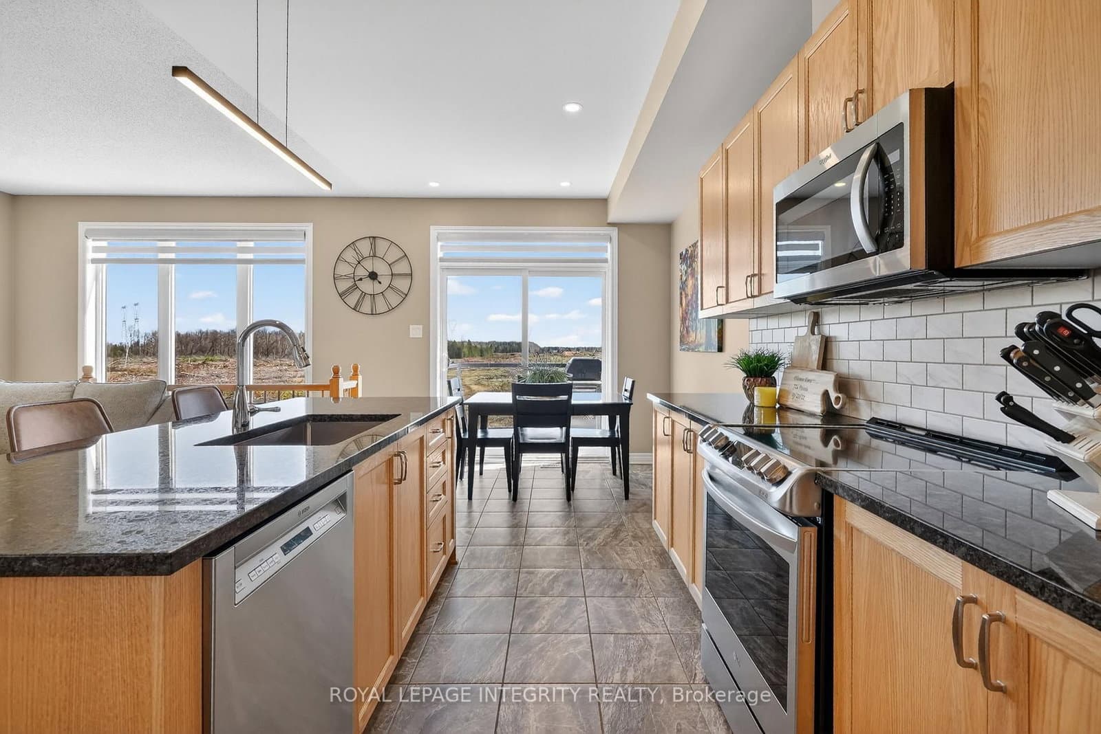 724 Parade Drive thumbnail 17