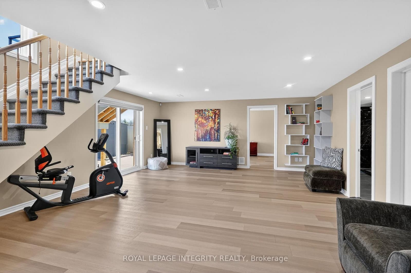 724 Parade Drive thumbnail 30