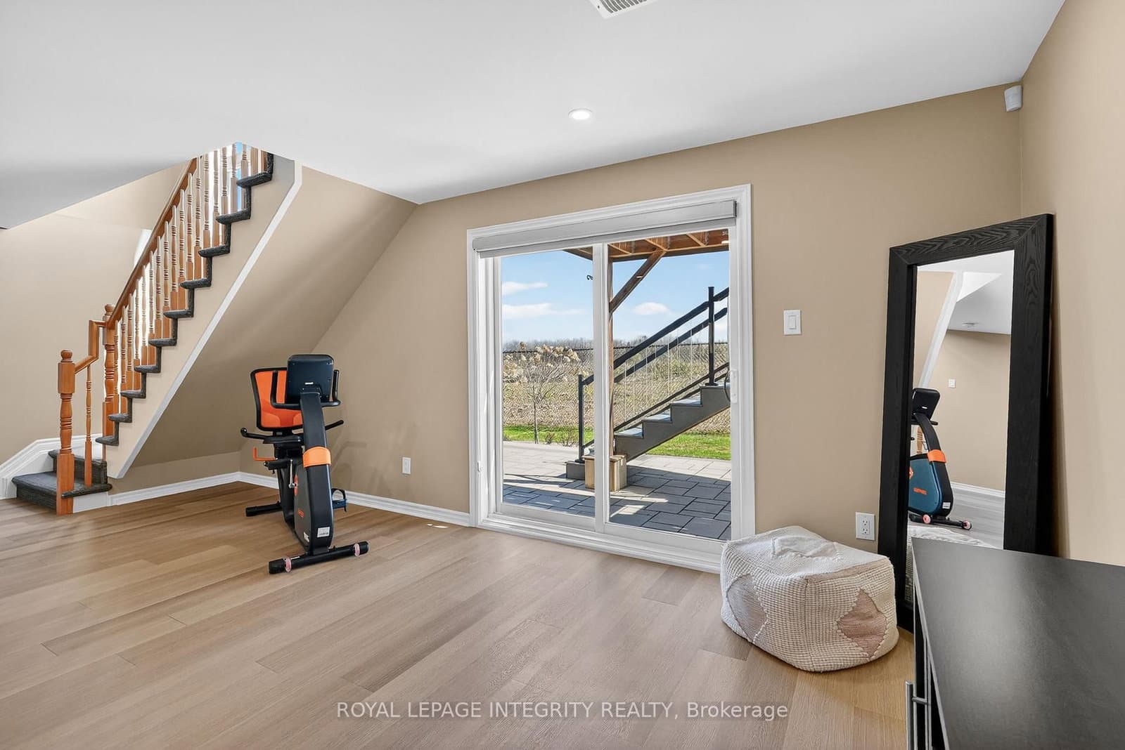 724 Parade Drive thumbnail 33