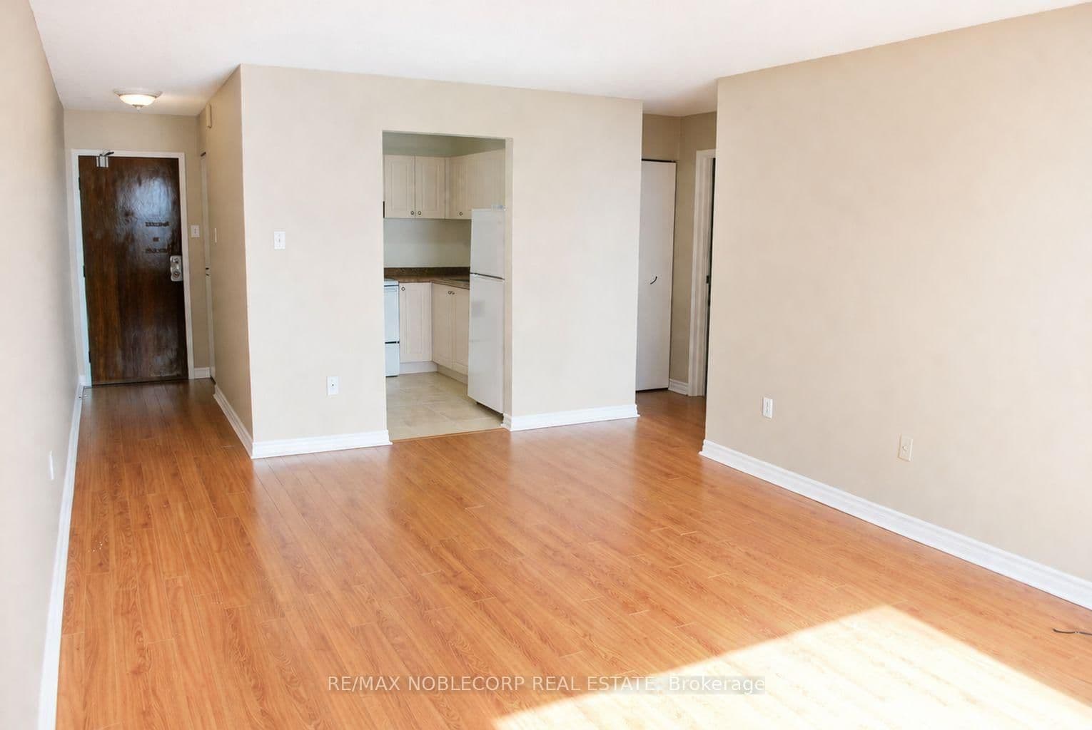 64 Benton Street, Unit 901 thumbnail 2