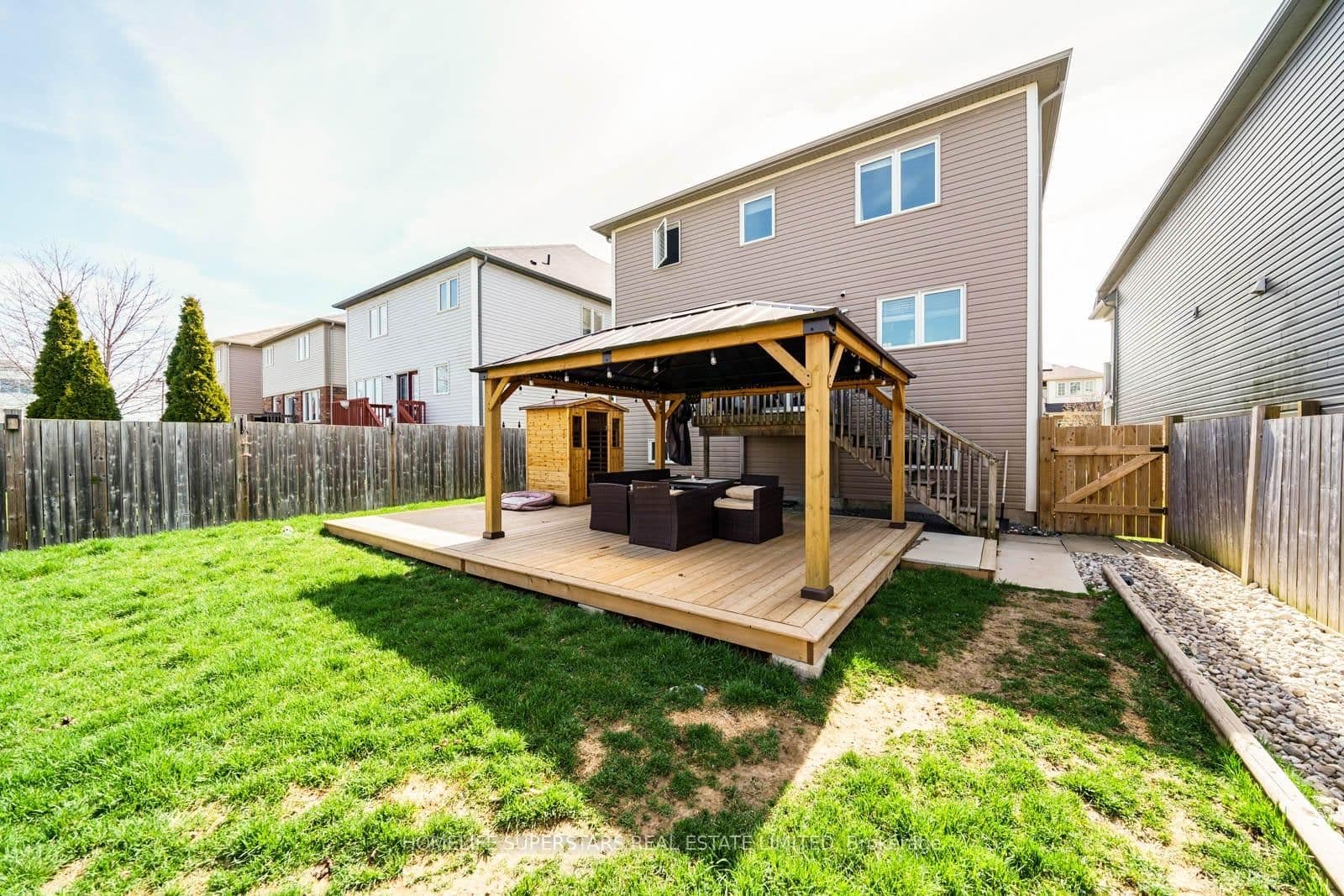 84 Lambert Crescent thumbnail 40
