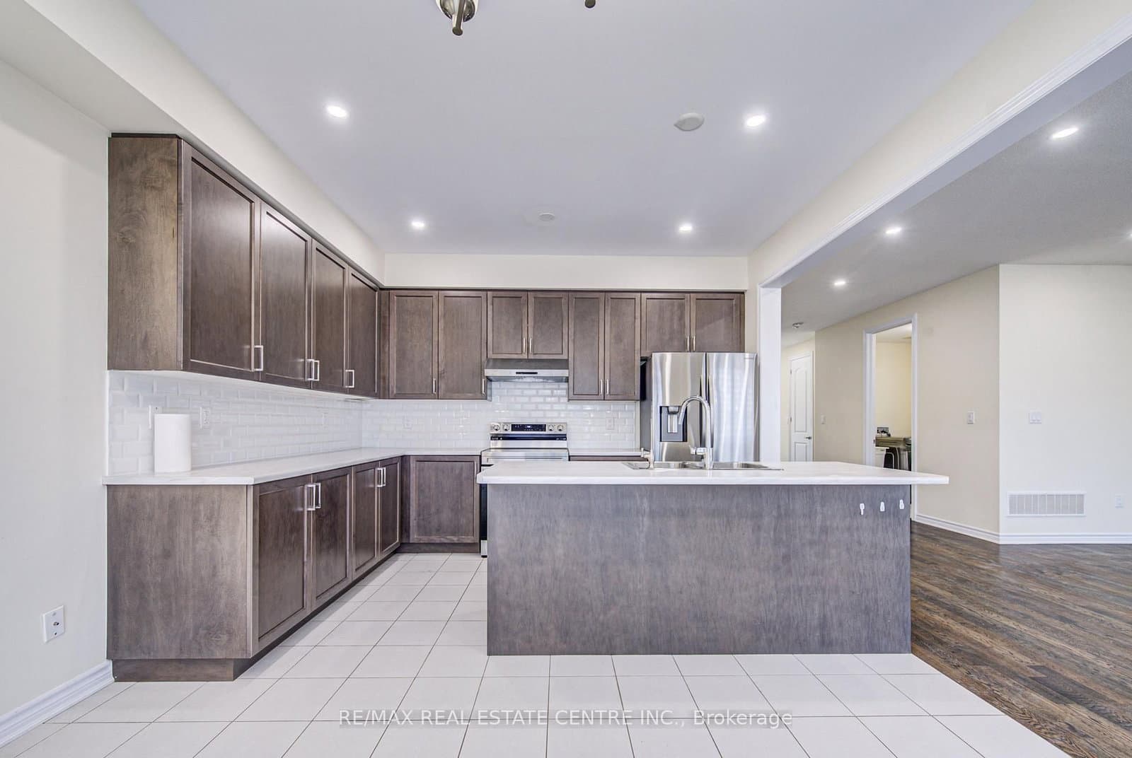 407 Dolman Street thumbnail 12