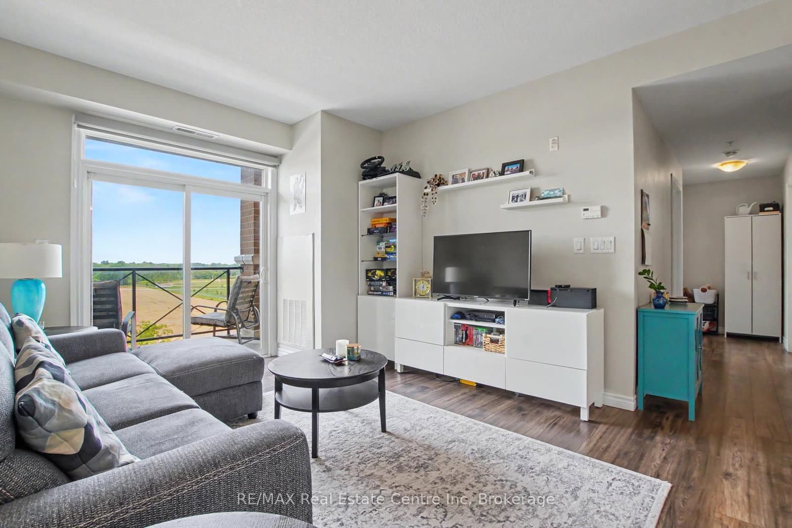 2 Colonial Drive, Unit 410 thumbnail 12