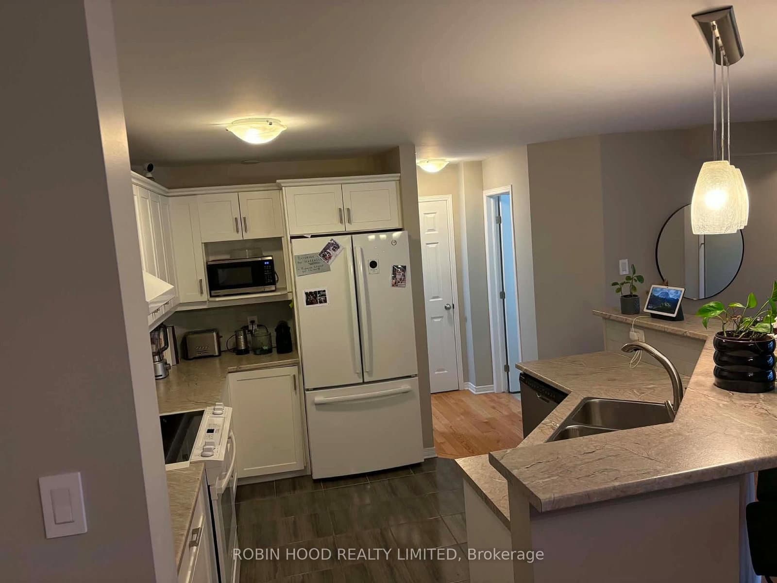 3275 St Joseph Boulevard, Unit 211 thumbnail 3